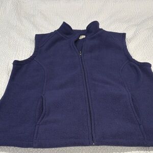 Northern Reflections Women’s Dark Blue Fleece Vest